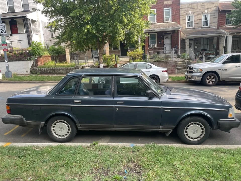 1990 Volvo 244 - Image 6 of 9