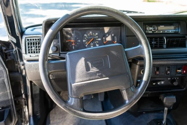 1990 Volvo 244 - Image 6 of 8