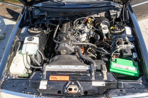 1990 Volvo 244 - Image 7 of 8