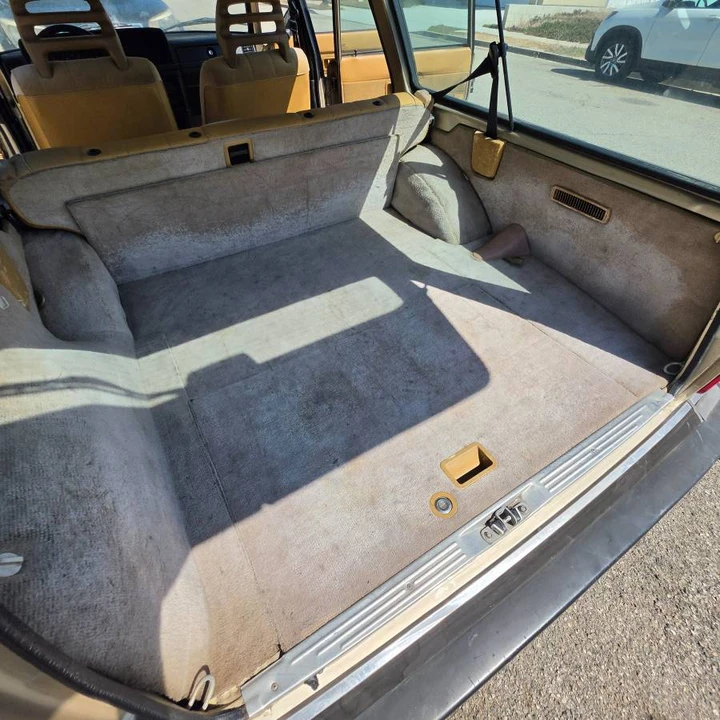 1990 Volvo 245 - Image 10 of 22