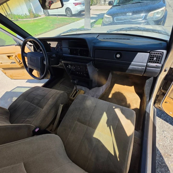 1990 Volvo 245 - Image 17 of 22