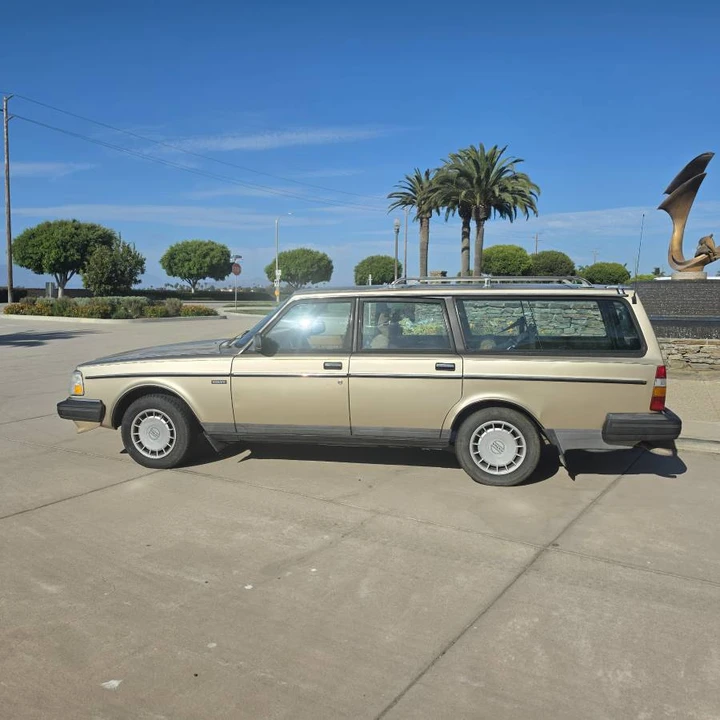 1990 Volvo 245 - Image 7 of 22