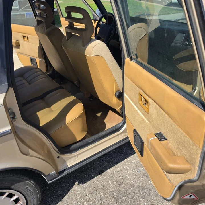 1990 Volvo 245 - Image 14 of 22