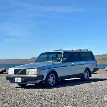 1990 Volvo 240 Wagon 4D