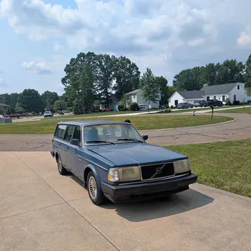 1990 Volvo 240 Wagon 4D
