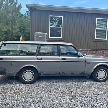 1990 Volvo 240 Wagon 4D