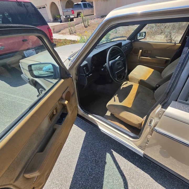 1990 Volvo 245 - Image 14 of 20