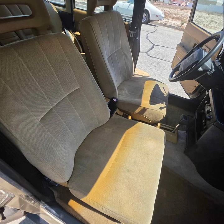 1990 Volvo 245 - Image 18 of 20
