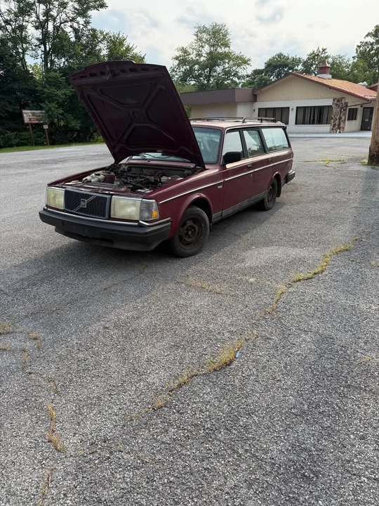 1990 Volvo 245 - Image 2 of 10