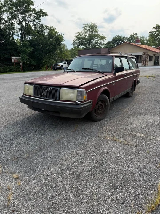 1990 Volvo 245 - Image 6 of 10