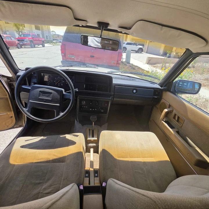 1990 Volvo 245 - Image 15 of 17
