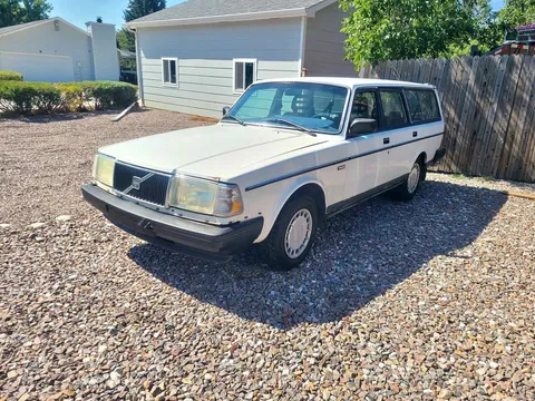 1990 Volvo 240 Wagon 4D