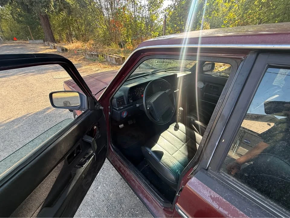 1990 Volvo 245 - Image 7 of 12