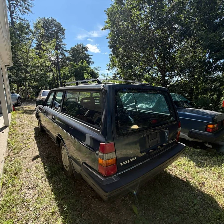 1990 Volvo 245 - Image 7 of 24