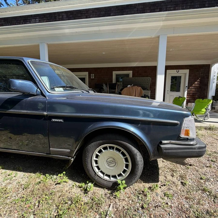 1990 Volvo 245 - Image 4 of 24