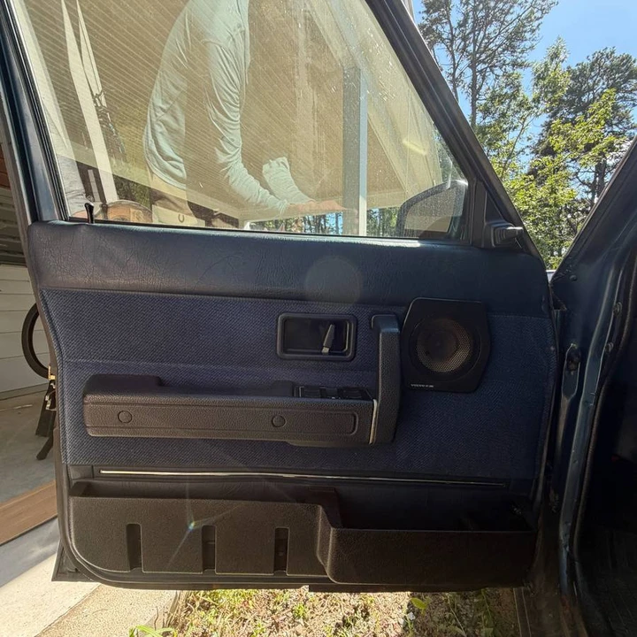 1990 Volvo 245 - Image 12 of 24