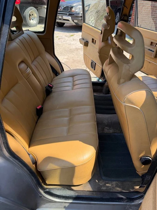 1990 Volvo 245 - Image 10 of 17