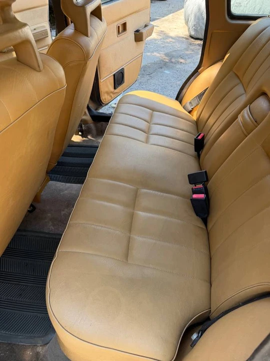 1990 Volvo 245 - Image 11 of 17