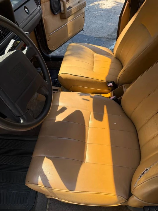 1990 Volvo 245 - Image 9 of 17