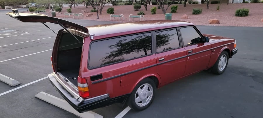 1990 Volvo 245 - Image 10 of 24