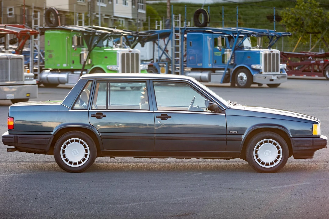 1990 Volvo 740 - Image 3 of 31