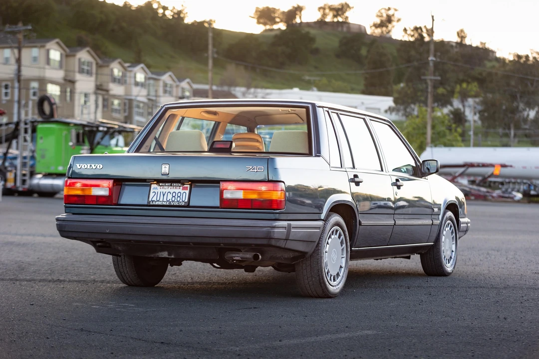 1990 Volvo 740 - Image 25 of 31