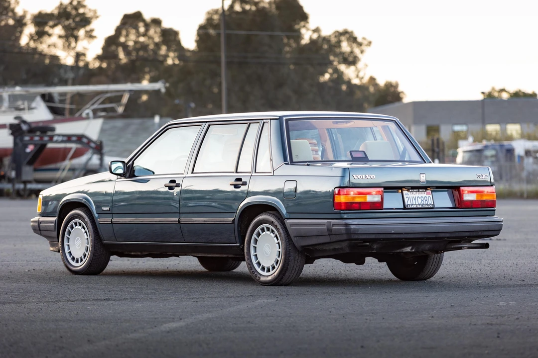 1990 Volvo 740 - Image 16 of 31