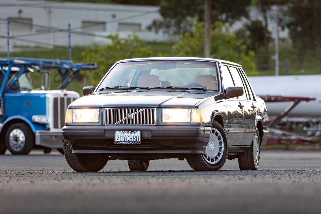 1990 Volvo 740 - Image 9 of 31