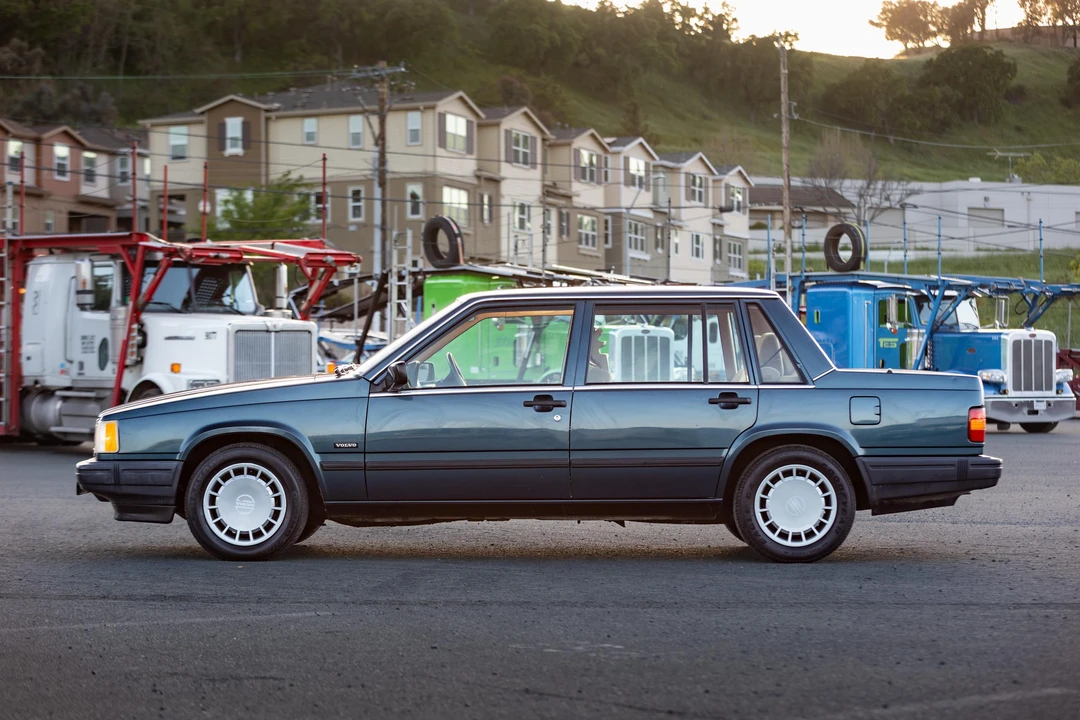 1990 Volvo 740 - Image 15 of 31