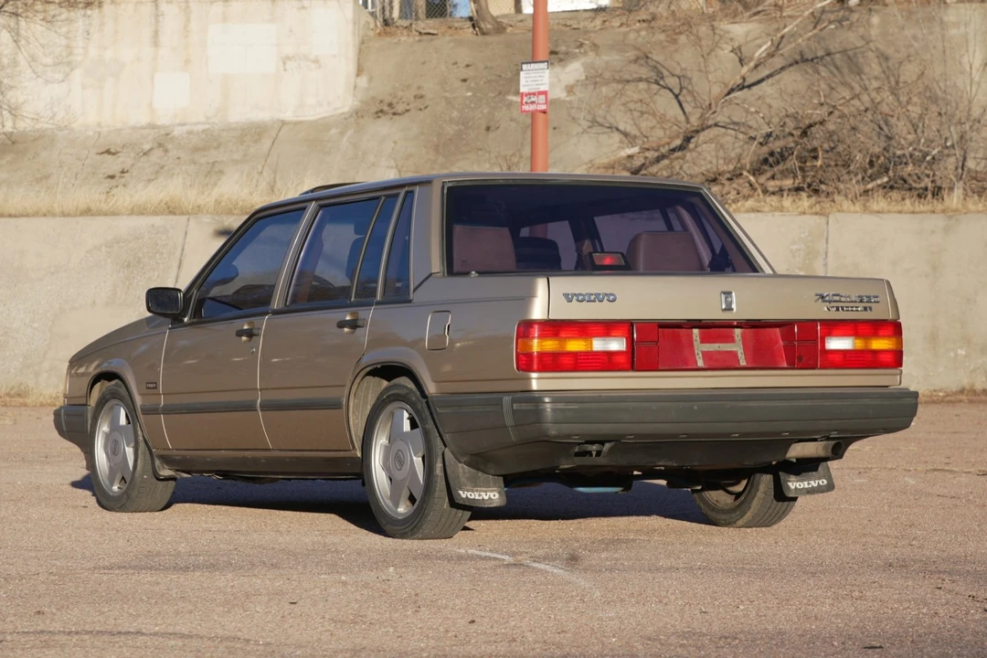 1990 Volvo 740 - Image 2 of 9