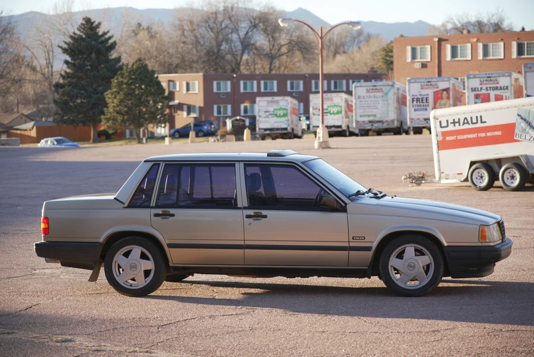 1990 Volvo 740 - Image 3 of 9