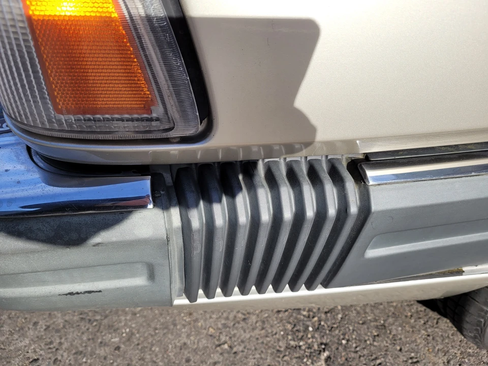 1990 Volvo 780 - Image 26 of 31