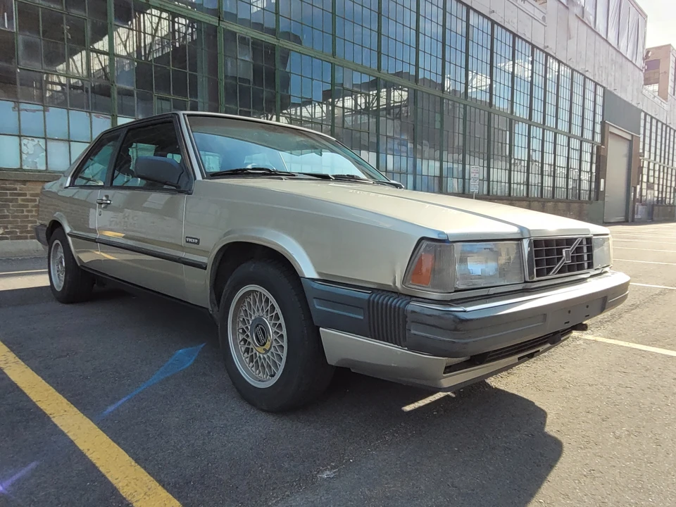 1990 Volvo 780 - Image 19 of 31