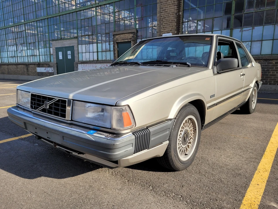 1990 Volvo 780 - Image 9 of 31