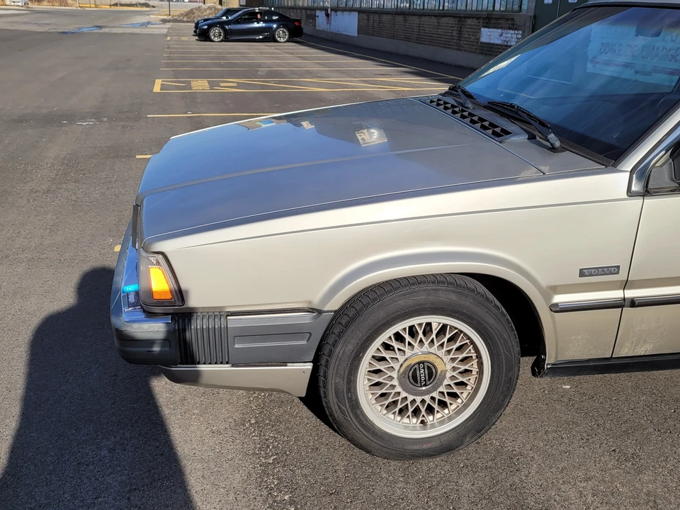 1990 Volvo 780 - Image 28 of 31