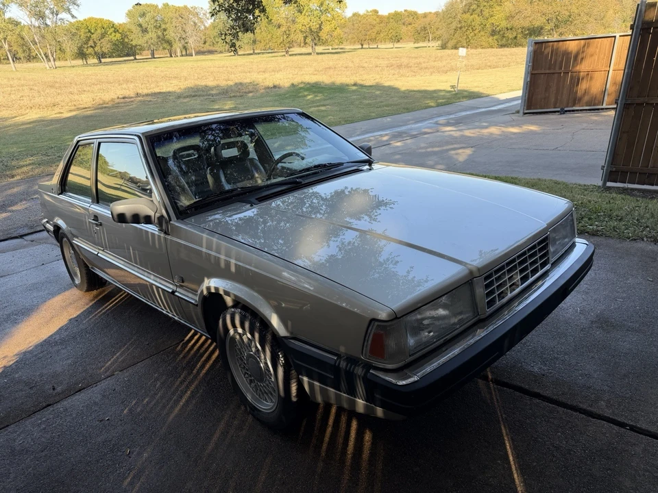1990 Volvo 780 - Image 5 of 19