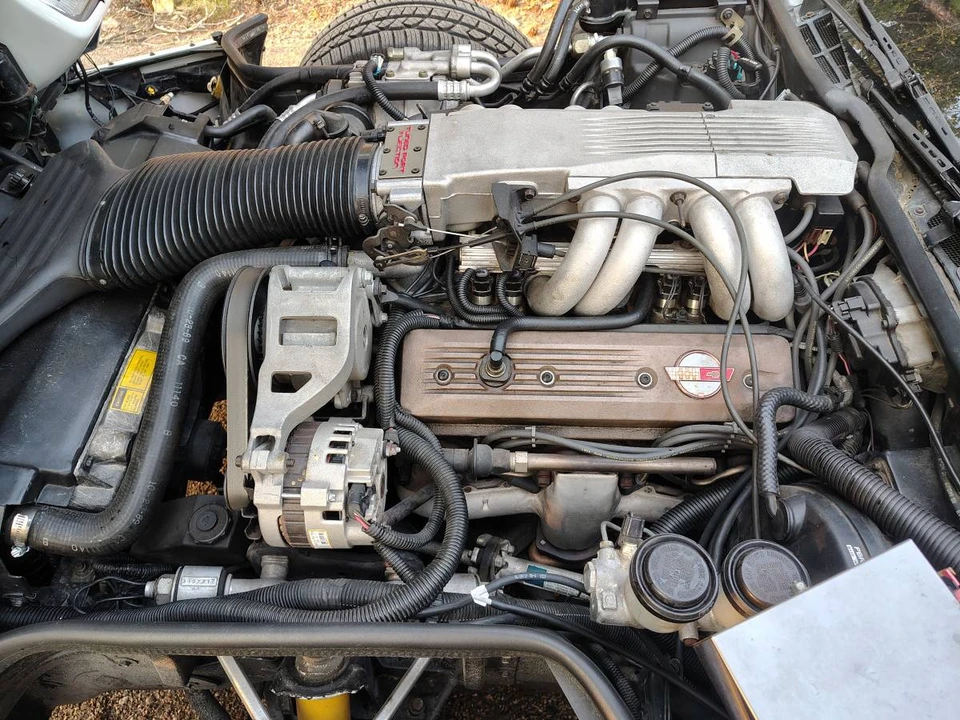 1990 Chevrolet Corvette C4 - Image 20 of 24