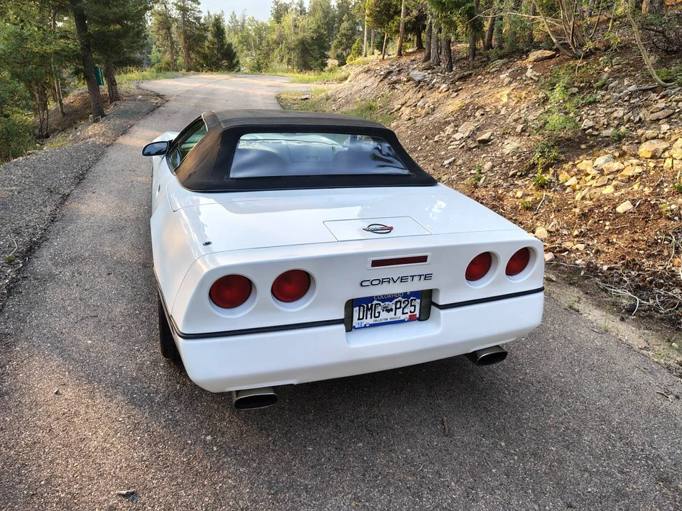 1990 Chevrolet Corvette C4 - Image 9 of 24