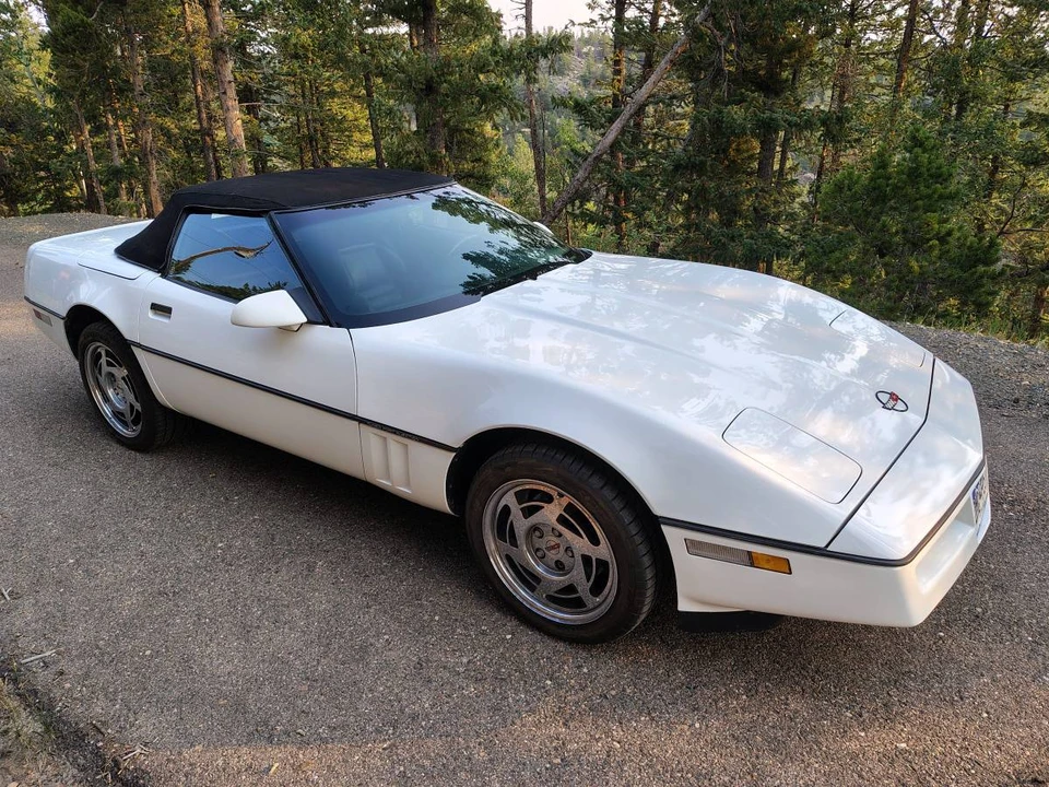 1990 Chevrolet Corvette C4 - Image 7 of 24
