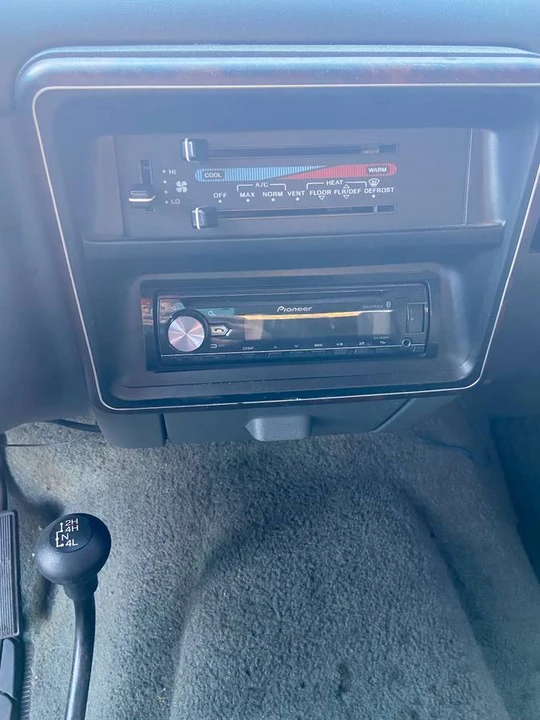 1990 Ford Bronco 4th Gen - Image 2 of 16