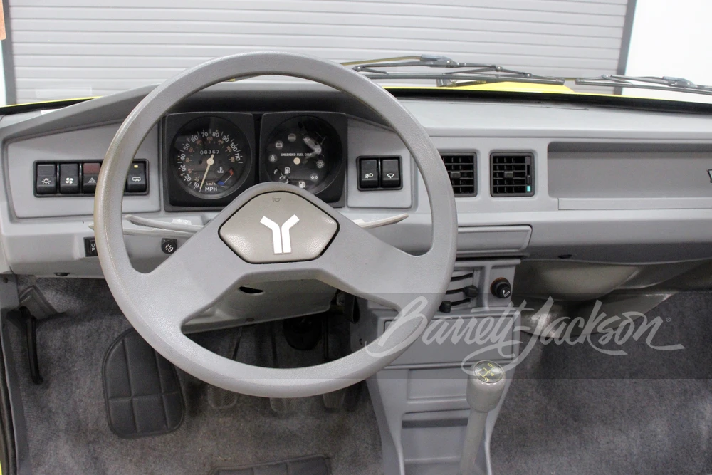 1990 Yugo - Image 4 of 10