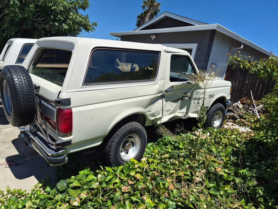 1990 Ford Bronco 4th Gen - Image 4 of 7