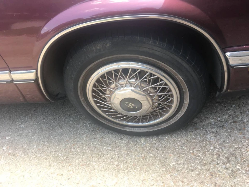 1990 Buick Riviera 4th-7th Gen - Image 20 of 22