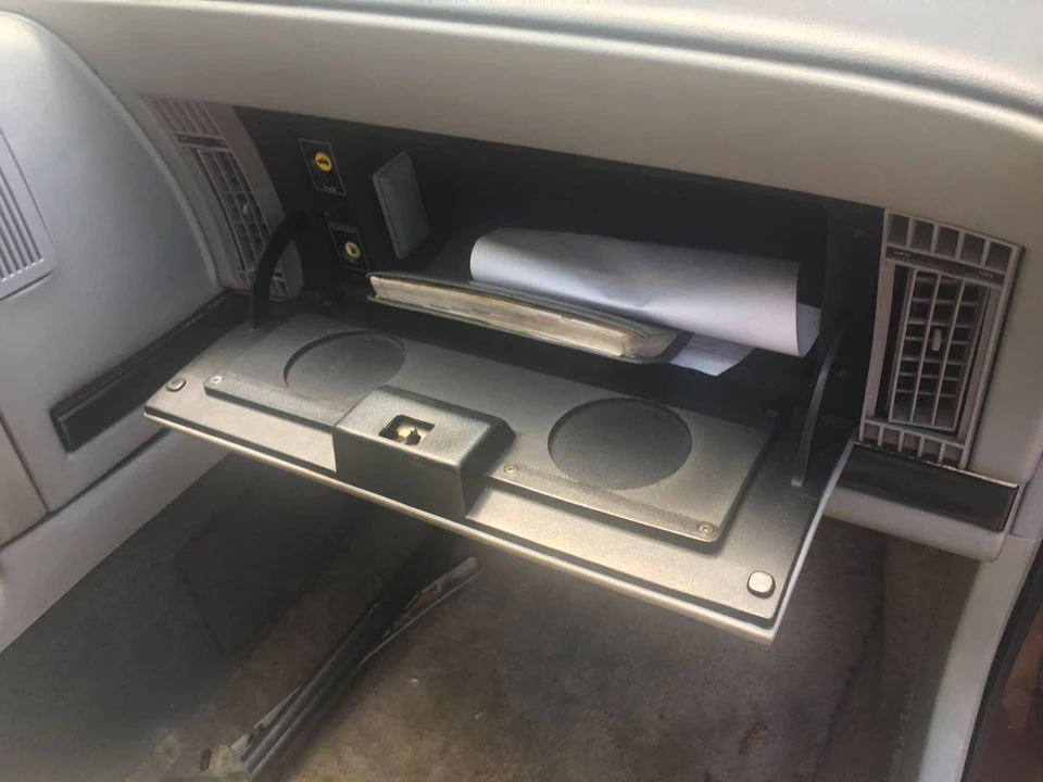 1990 Buick Riviera 4th-7th Gen - Image 8 of 22