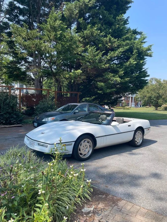 1990 Chevrolet Corvette C4 - Image 11 of 16