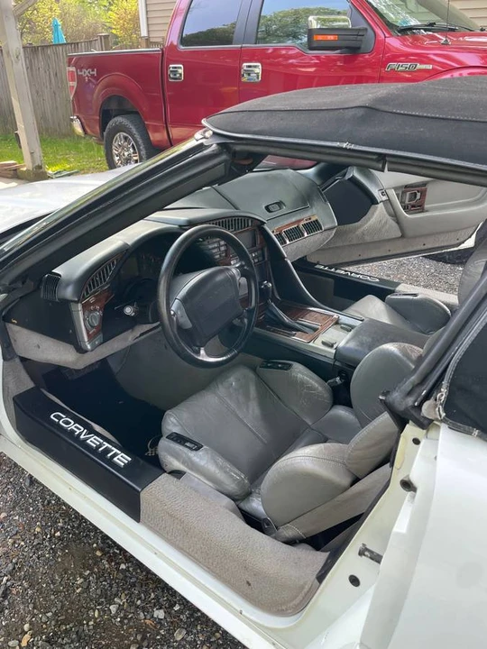 1990 Chevrolet Corvette C4 - Image 15 of 16