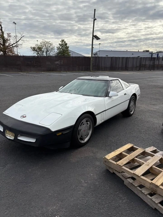 1990 Chevrolet Corvette C4 - Image 3 of 8