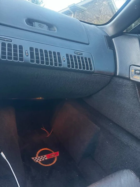 1990 Chevrolet Corvette C4 - Image 12 of 15