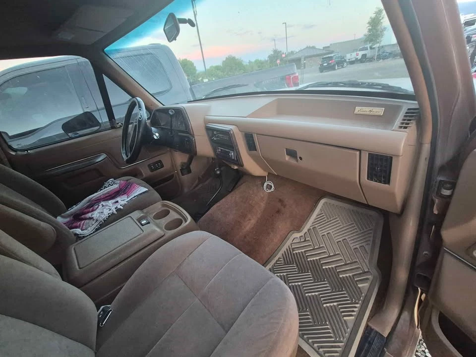 1990 Ford Bronco 4th Gen - Image 9 of 10