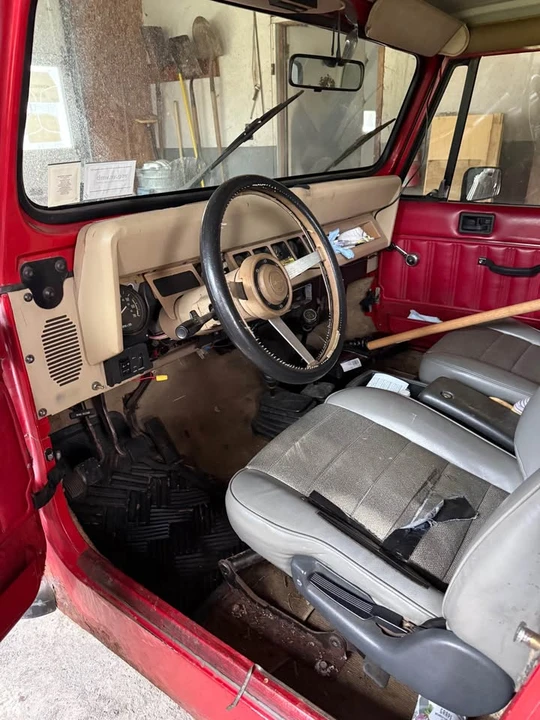 1990 Jeep YJ Wrangler - Image 6 of 11